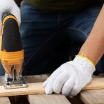 Couper des plinthes en angle