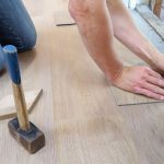 Réparer un lino enfoncé